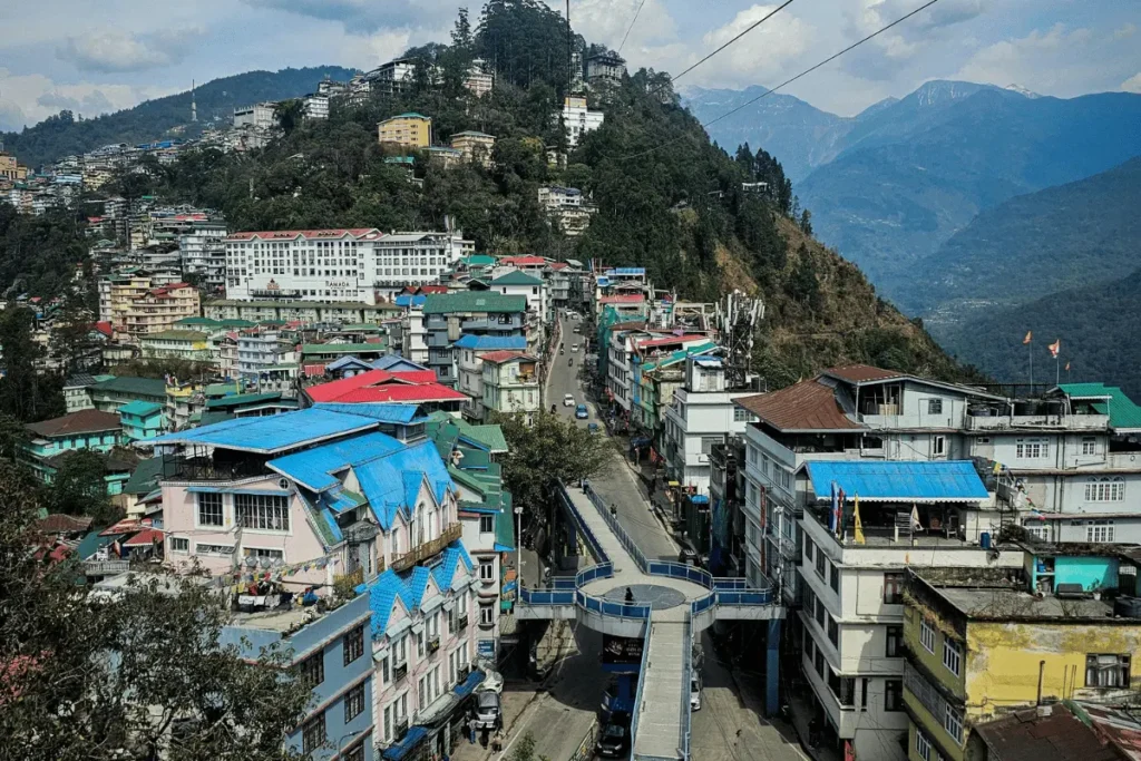 Breathless Whiteout Tour to Gangtok Lachen and Lachung
